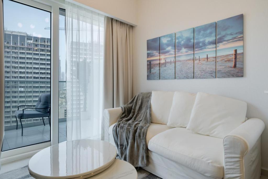 Fantastic One Bedroom Apartment With Burj-Khalifa View Ντουμπάι Εξωτερικό φωτογραφία