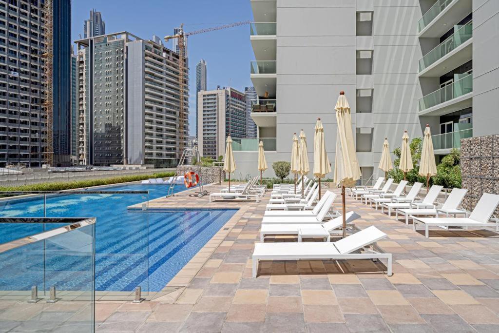 Fantastic One Bedroom Apartment With Burj-Khalifa View Ντουμπάι Εξωτερικό φωτογραφία